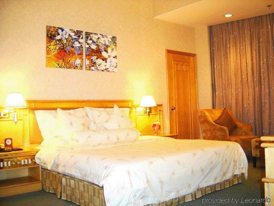 Weifang Internation Financial Hotel Room photo